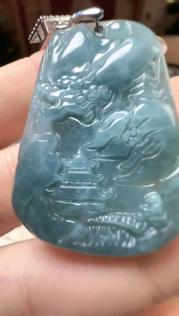 【闪购商品】翡翠吊坠(不含链)未镶嵌翡翠