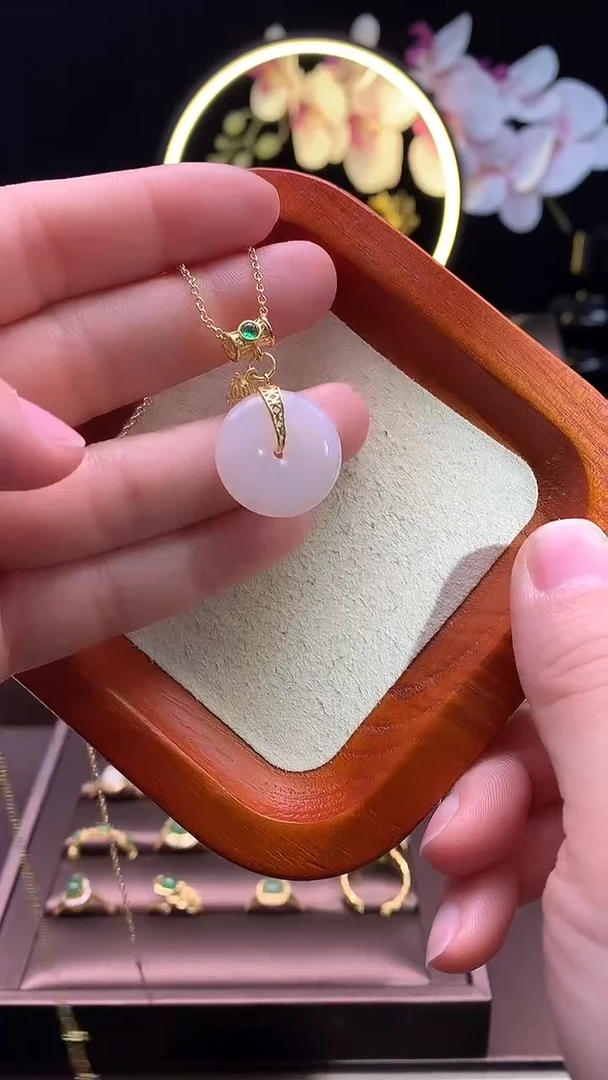 吊坠(赠链)银S925镶嵌和田玉白玉平安扣