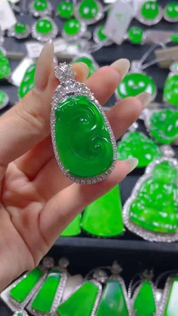 颈饰银S925镶嵌翡翠11