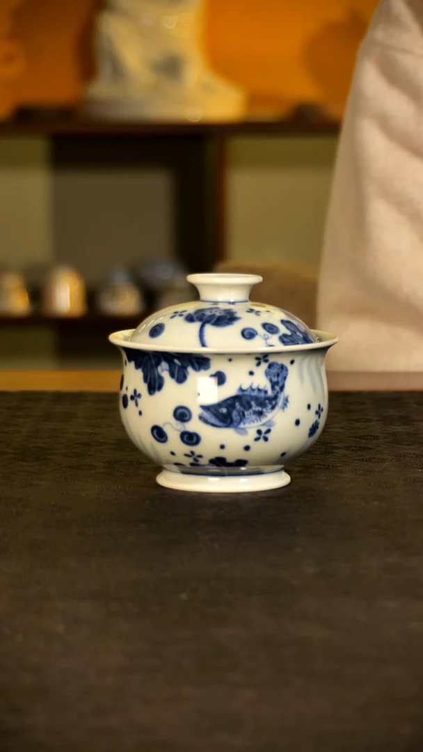 乐之斋青花鱼藻盖碗