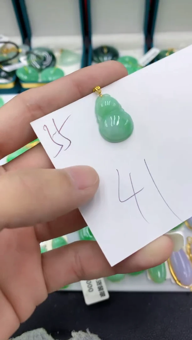 【闪购商品】翡翠颈饰18K金镶嵌翡翠