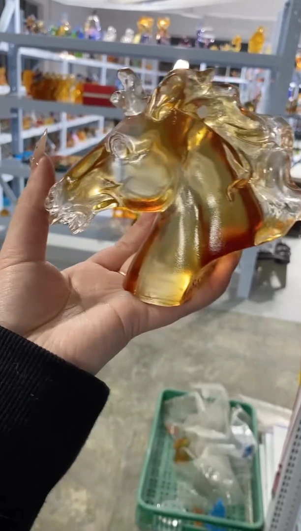 手工艺品琉璃885 马首 微瑕介意勿拍 不退不换