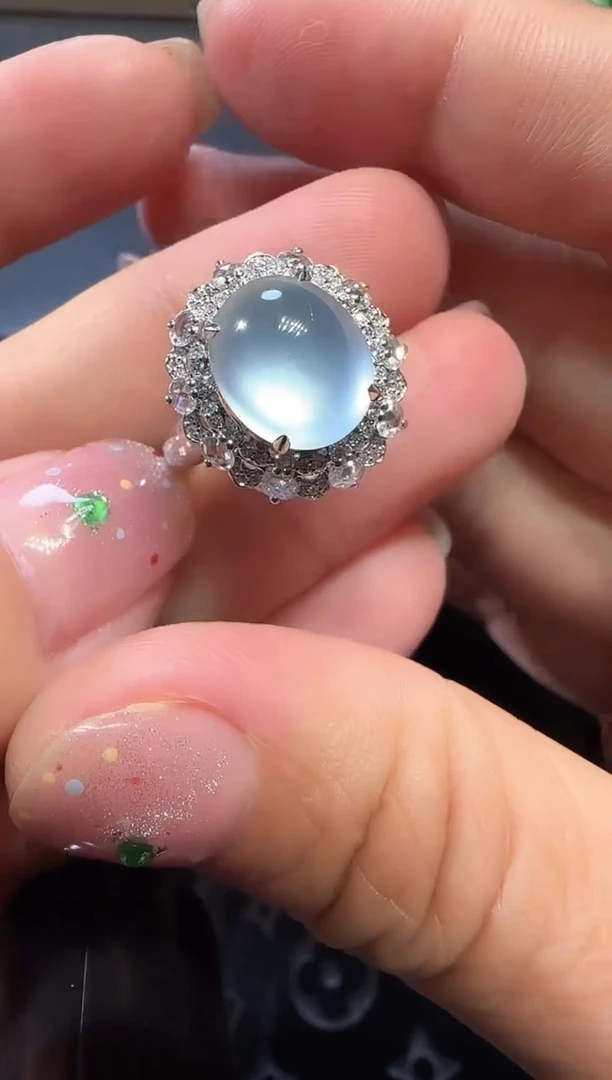 【闪购商品】翡翠戒指18K金镶嵌蛋面