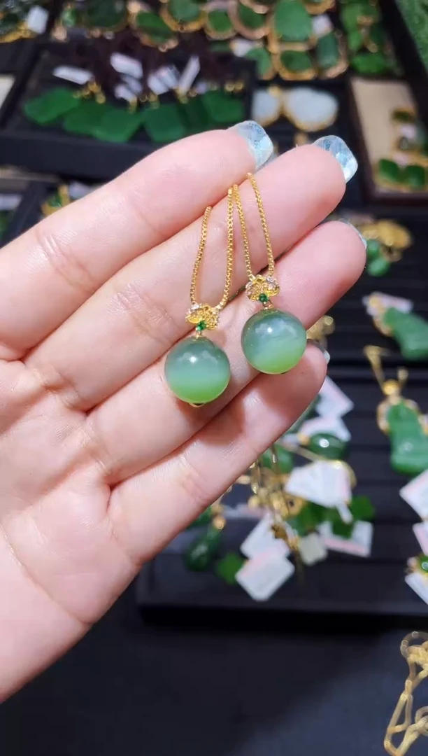 和田玉18K金镶嵌吊坠(赠链)12MM 多样性发一