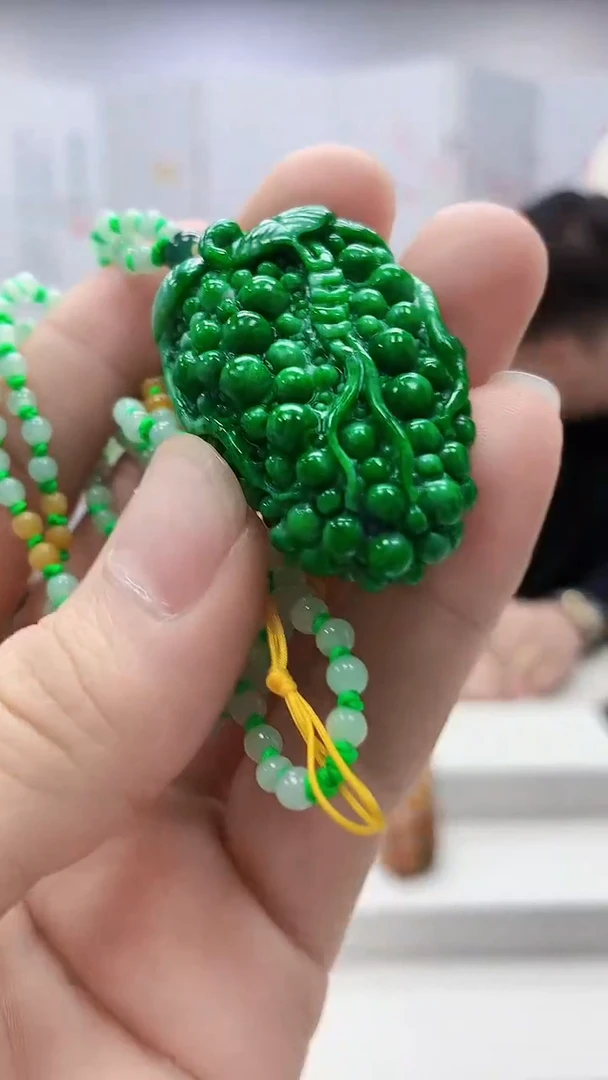 定制翡翠未镶嵌5060bb-毛货挂件181赠珠链