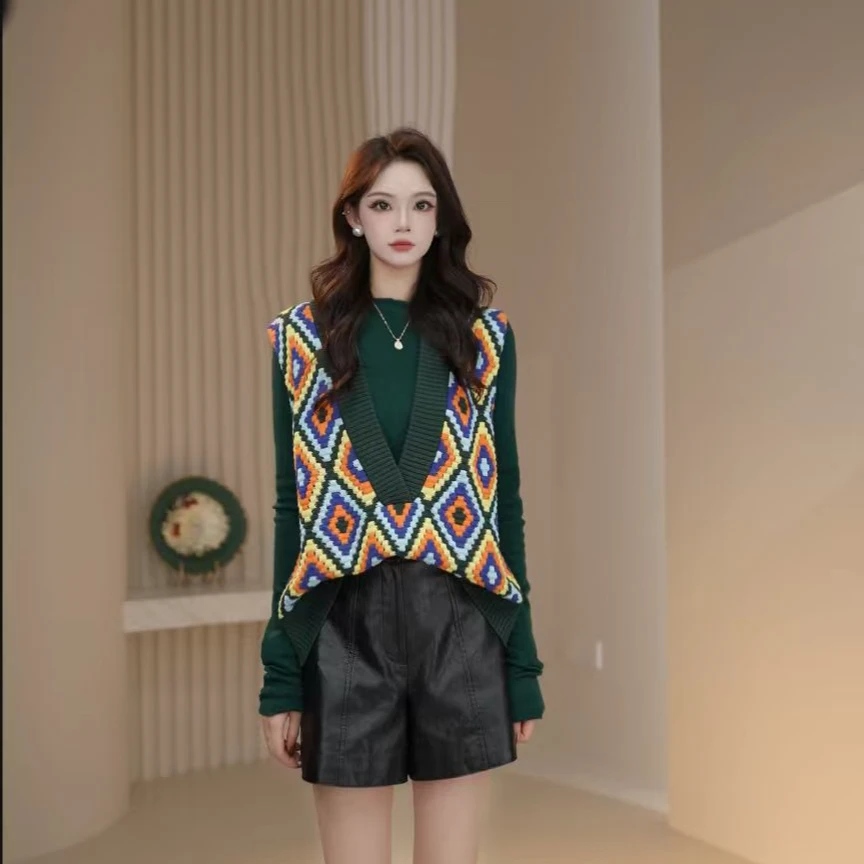 AMASS/阿玛施新款V领百搭套头撞色针织马甲背心5399582时尚菱格