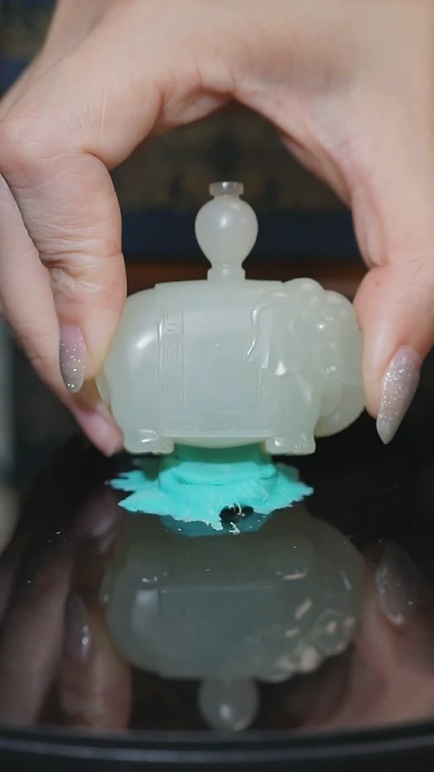 和田玉未镶嵌挂件苏工大象香插58.3g