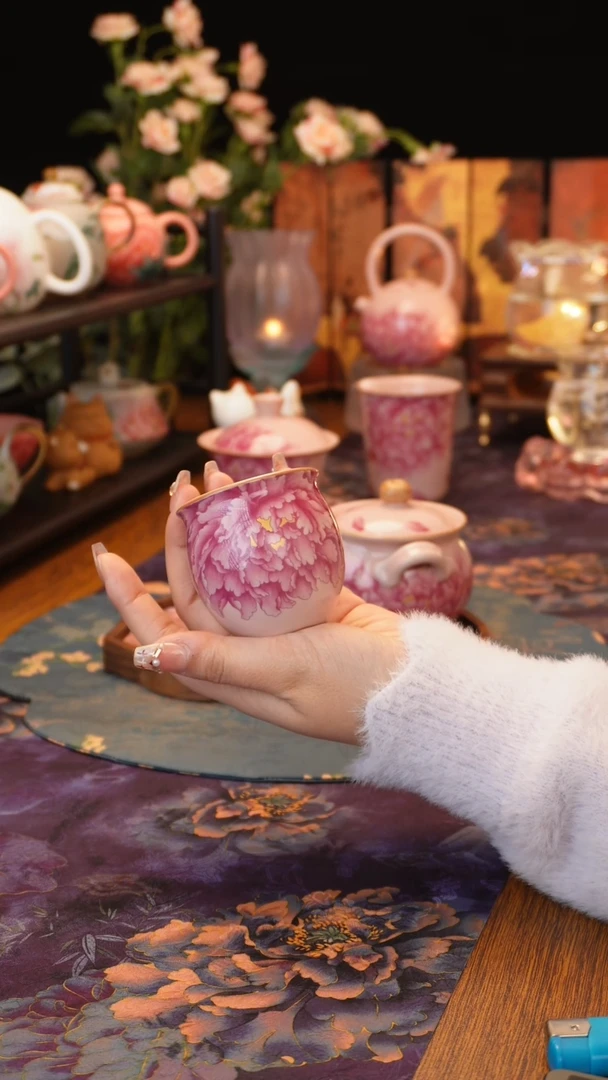 【闪购商品】粉汝牡丹蛋杯·······