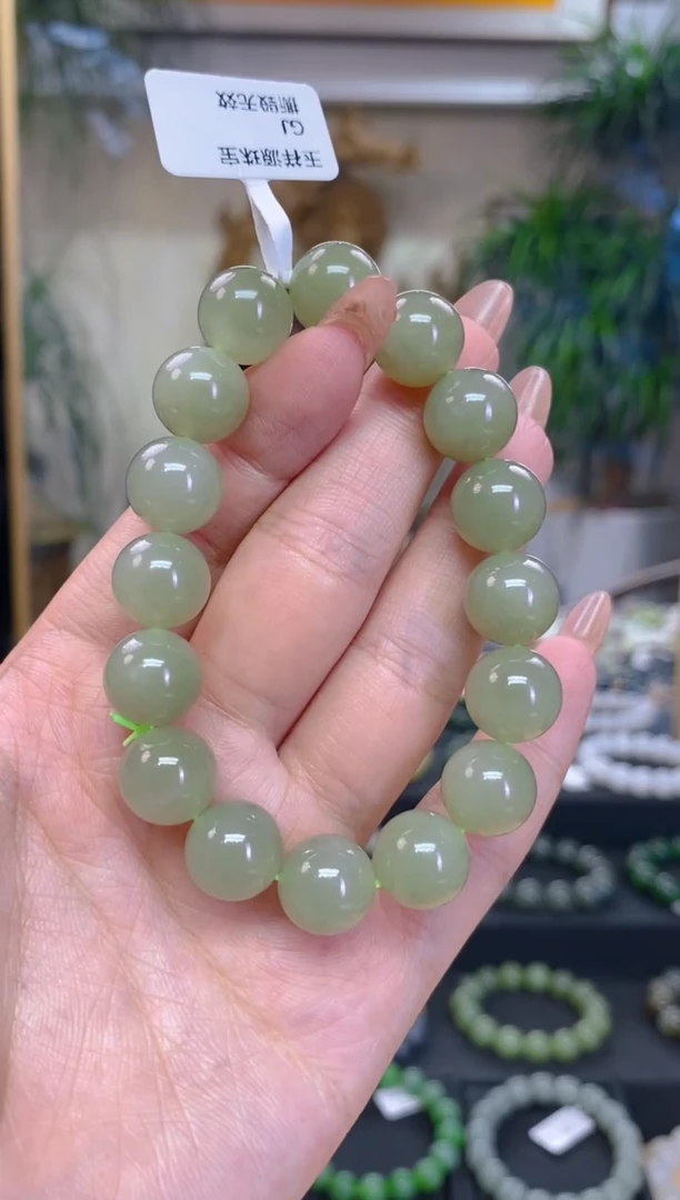 未镶嵌手串和田玉卡12