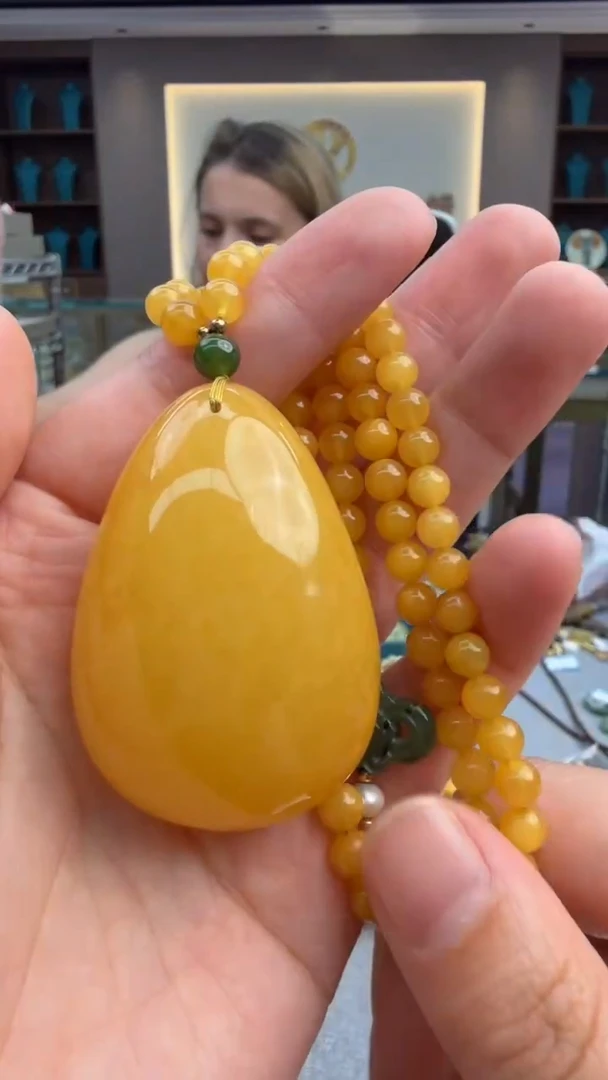 琥珀颈饰未镶嵌319秒拍号 假一罚三