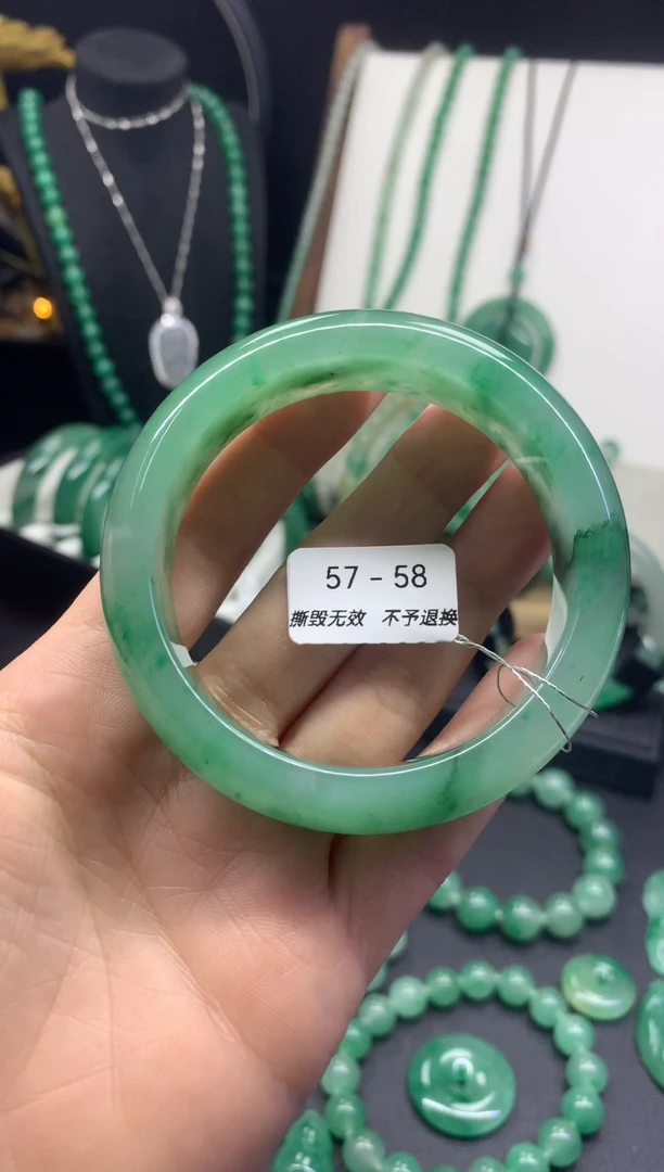 未镶嵌手镯石英质玉（非洲翠）57-58圈口