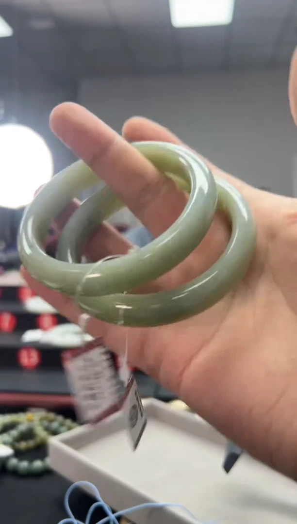 未镶嵌手链和田玉63+青白玉手镯