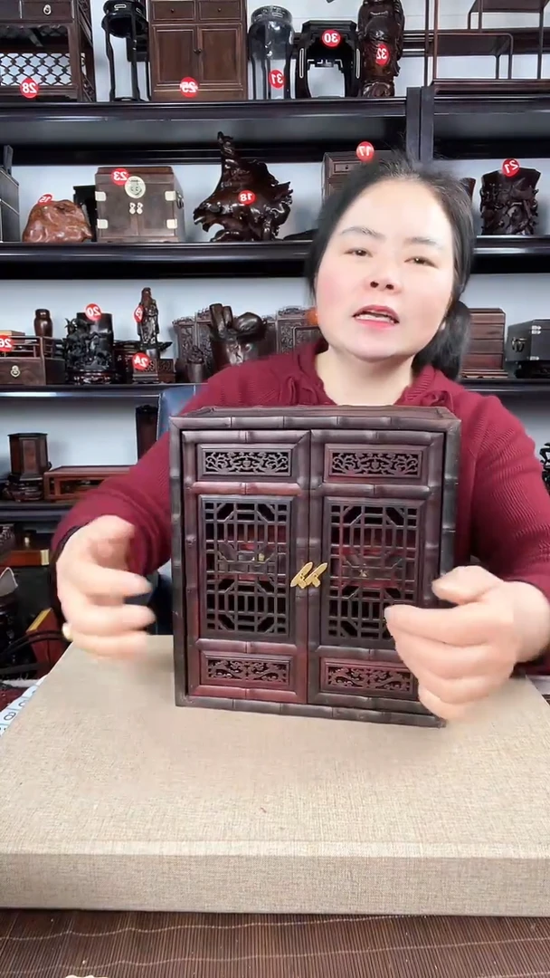 【闪购商品】木922微瑕老李红木工艺品