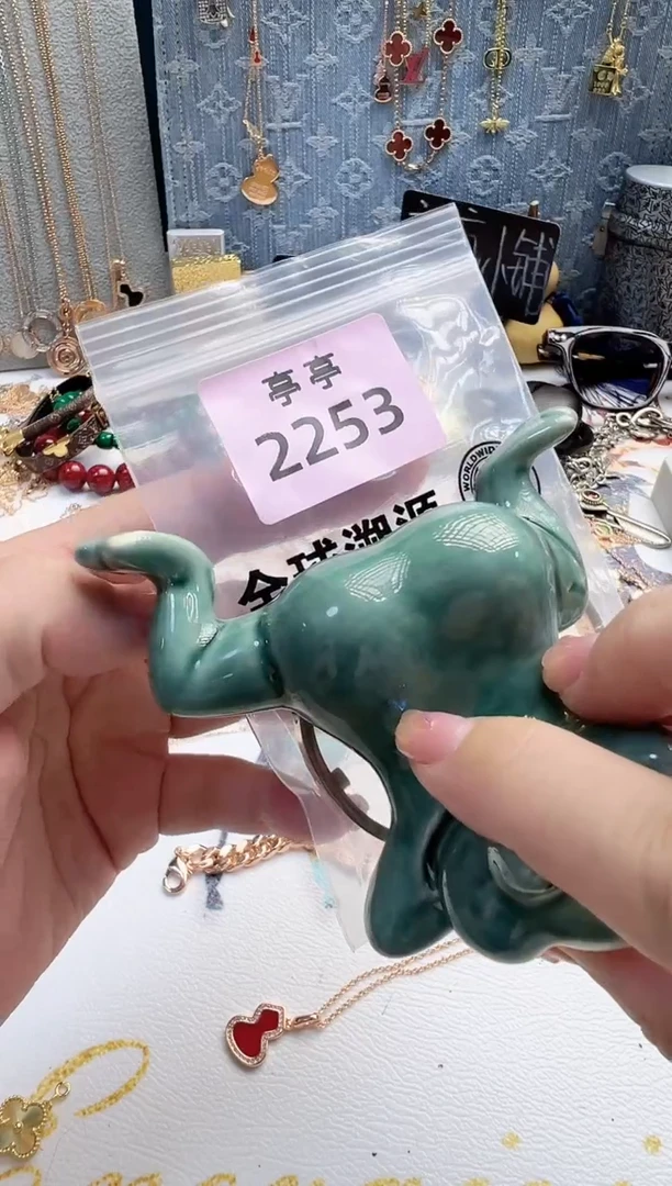 瓷片小*朲彧贤聚宝阁彧贤聚宝阁