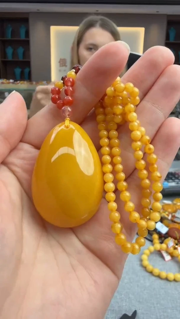 琥珀颈饰未镶嵌361秒拍号 假一罚三