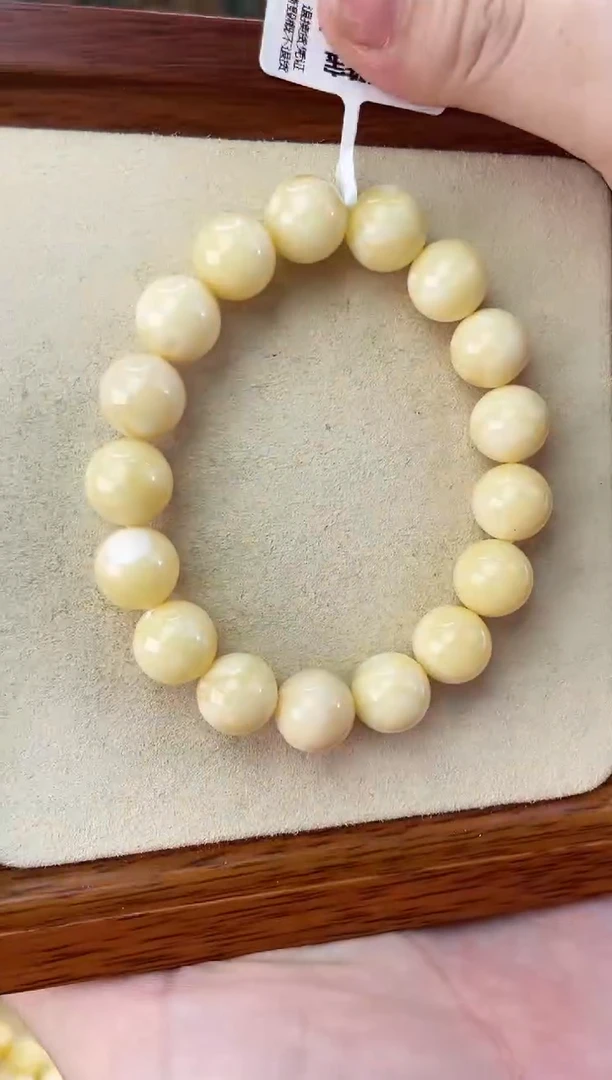 未镶嵌蜜蜡裸石手串