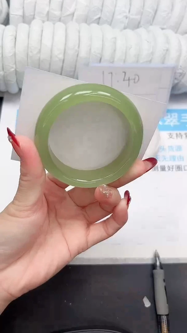 未镶嵌手镯石英质玉193-54.1NYG