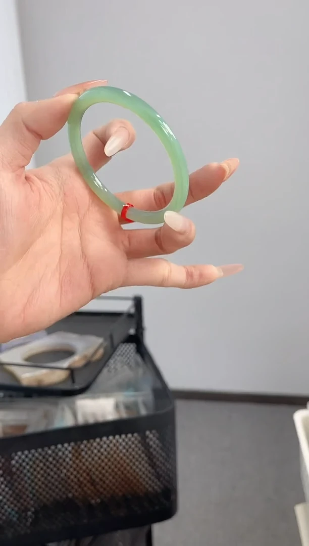 【闪购商品】玛瑙/玉髓手镯未镶嵌55-56圈