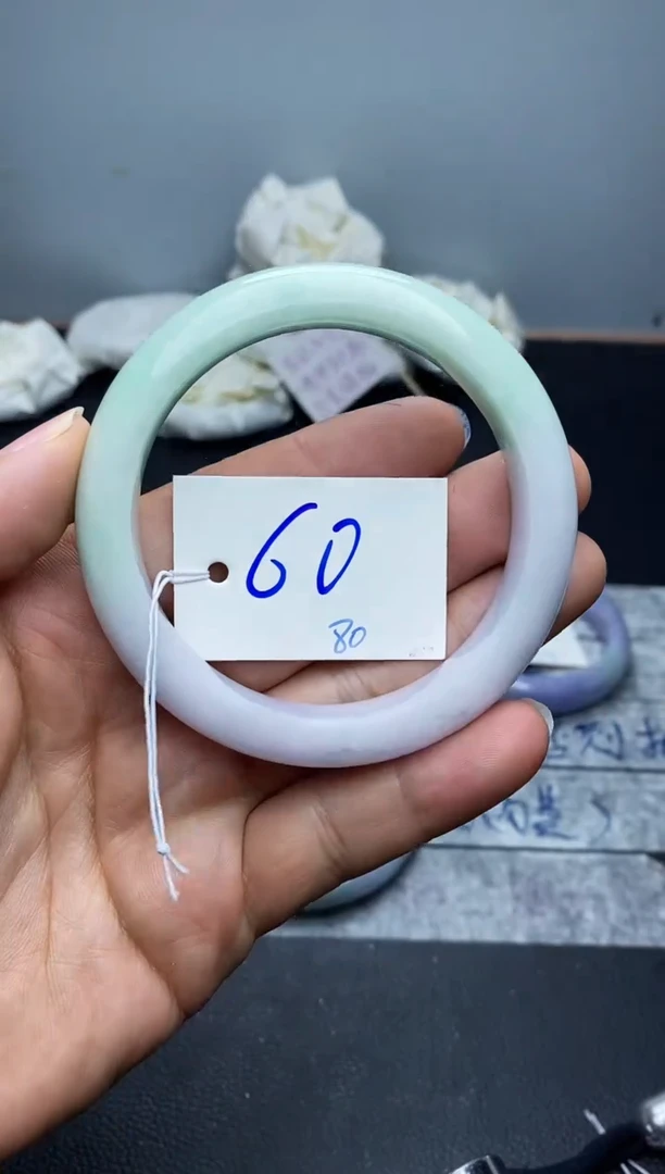 未镶嵌手镯翡翠80