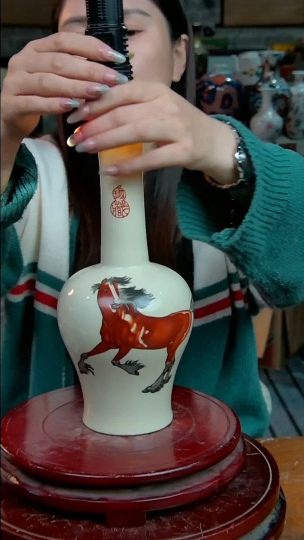 摆件景德镇陶瓷摆件马到成功赏瓶