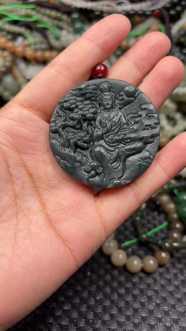 颈饰未镶嵌和田玉1