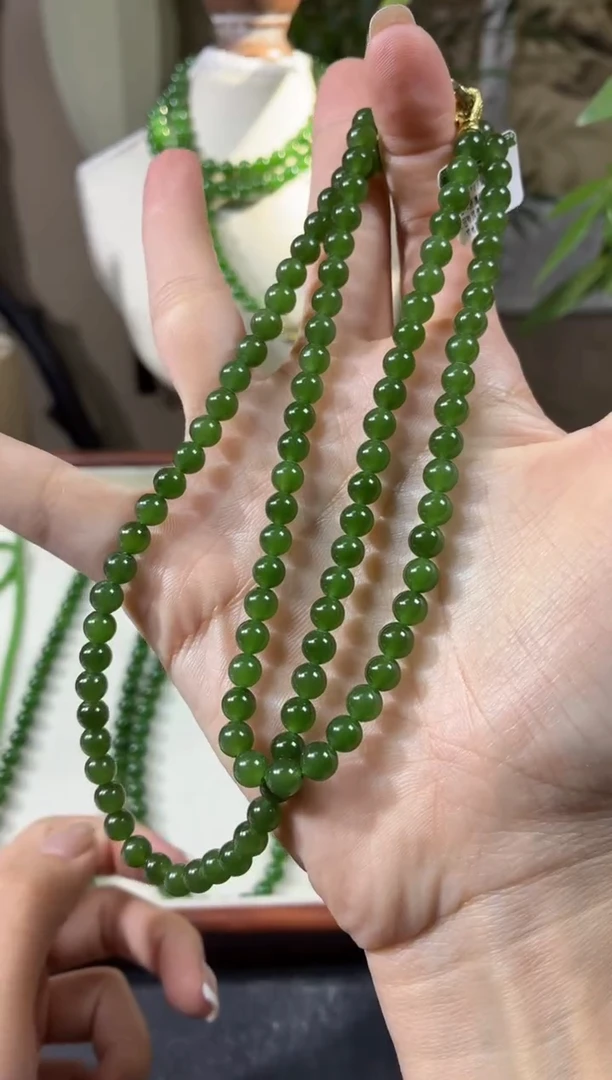 颈饰未镶嵌和田玉（碧玉）6辣菠无矿毛衣链