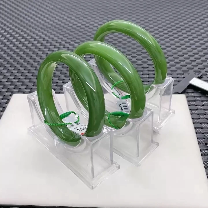 和田玉手镯一支（多样性发一件）Z0635