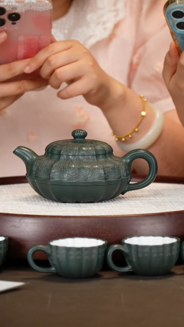 茶壶紫砂【王芳】绿泥筋纹线圆套组  380CC