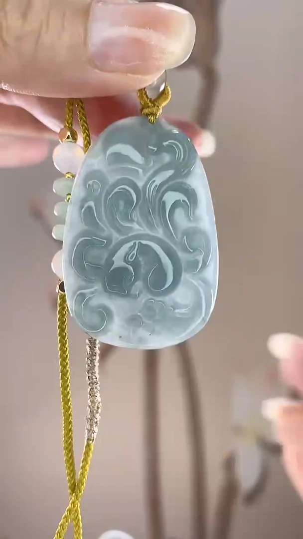 【闪购商品】翡翠吊坠(赠链)未镶嵌九尾狐X05