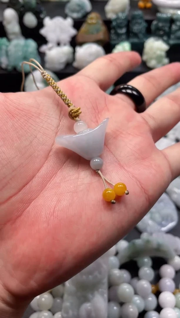 翡翠未镶嵌颈饰 天然翡翠a货