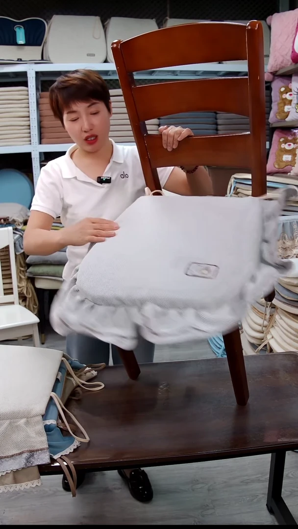 布雪尼尔宽边淡青：灰色4个