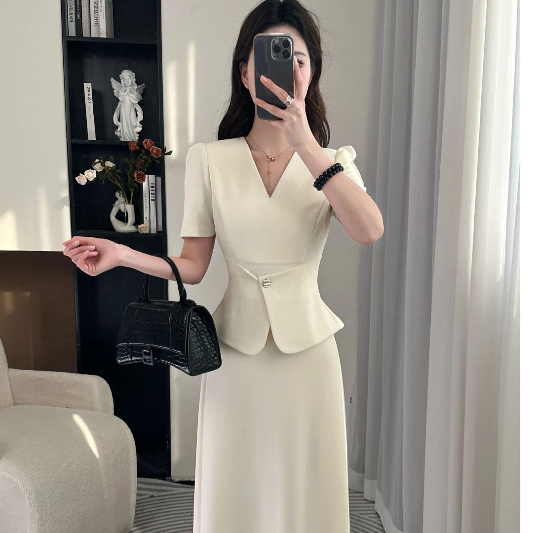 拉夏贝尔/25夏新气质轻奢法式收腰显瘦短袖上衣+半身裙 10383 LSC