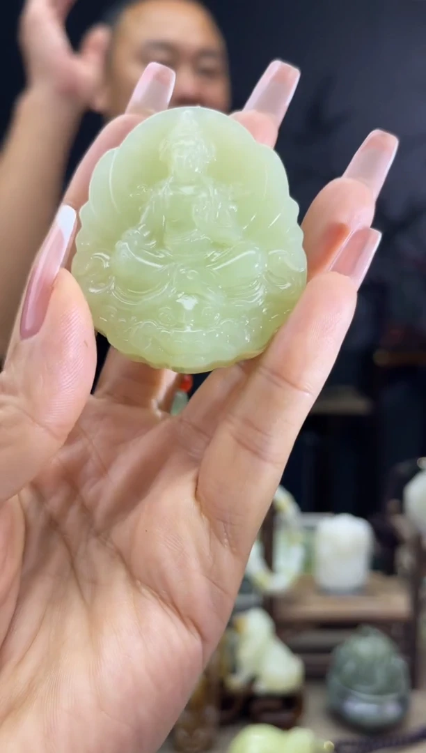 颈饰未镶嵌和田玉1