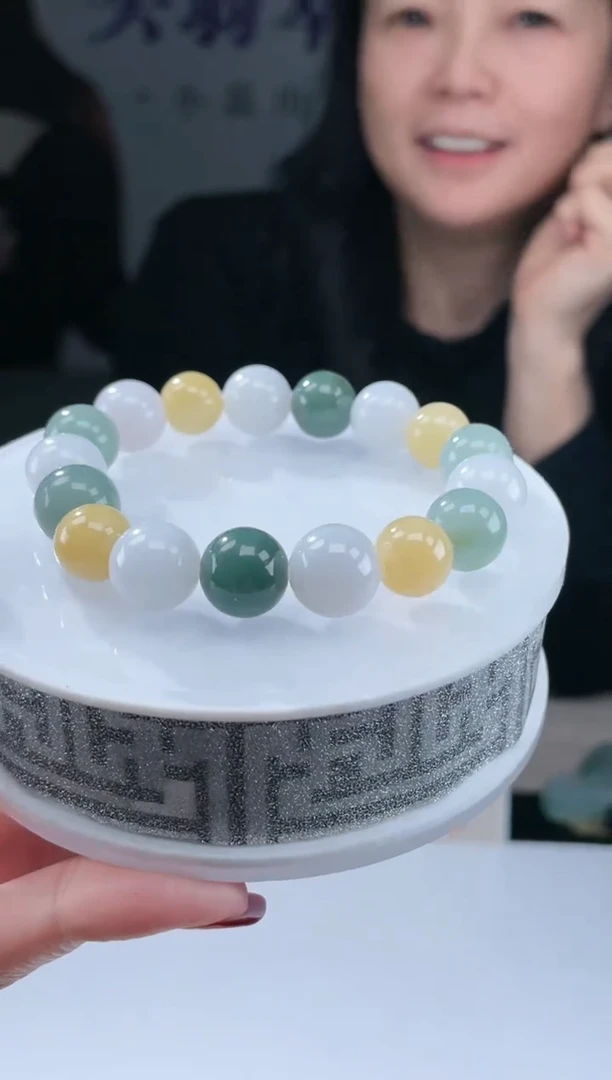 【闪购商品】定制翡翠未镶嵌不退不换多样性随机发CMH1件-A