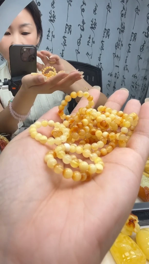 未镶嵌琥珀裸石多样性发一