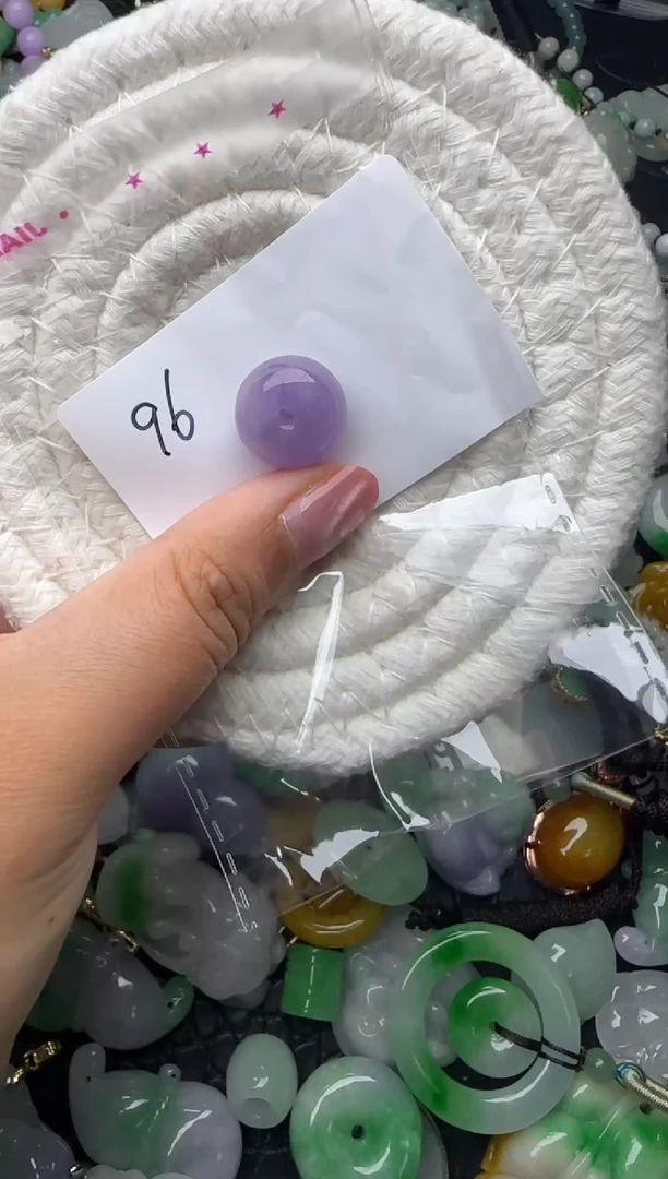 颈饰未镶嵌翡翠缅甸翡翠吊坠