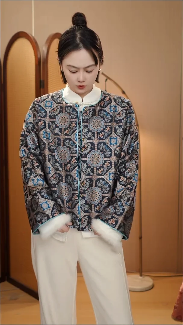 仙草宝相夹棉外套