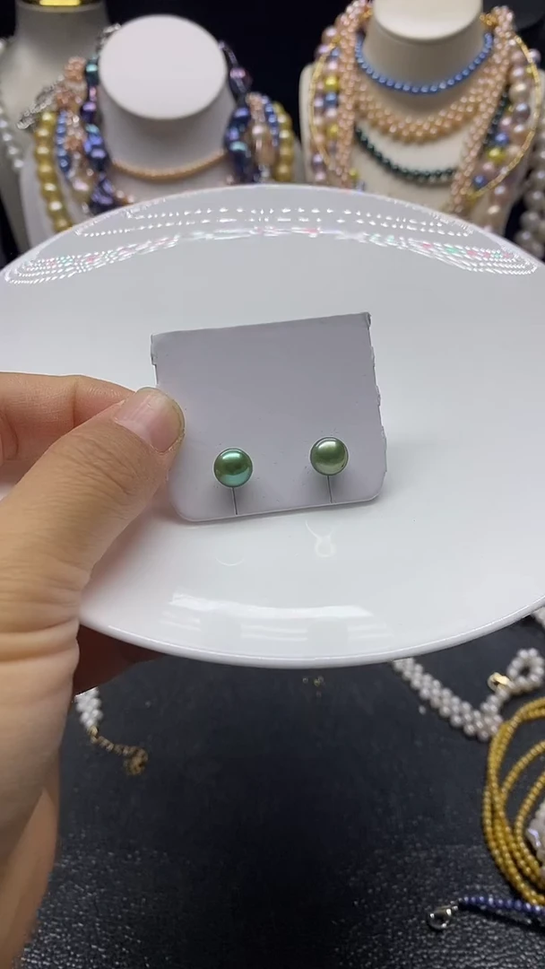 颈饰未镶嵌淡水珍珠多人