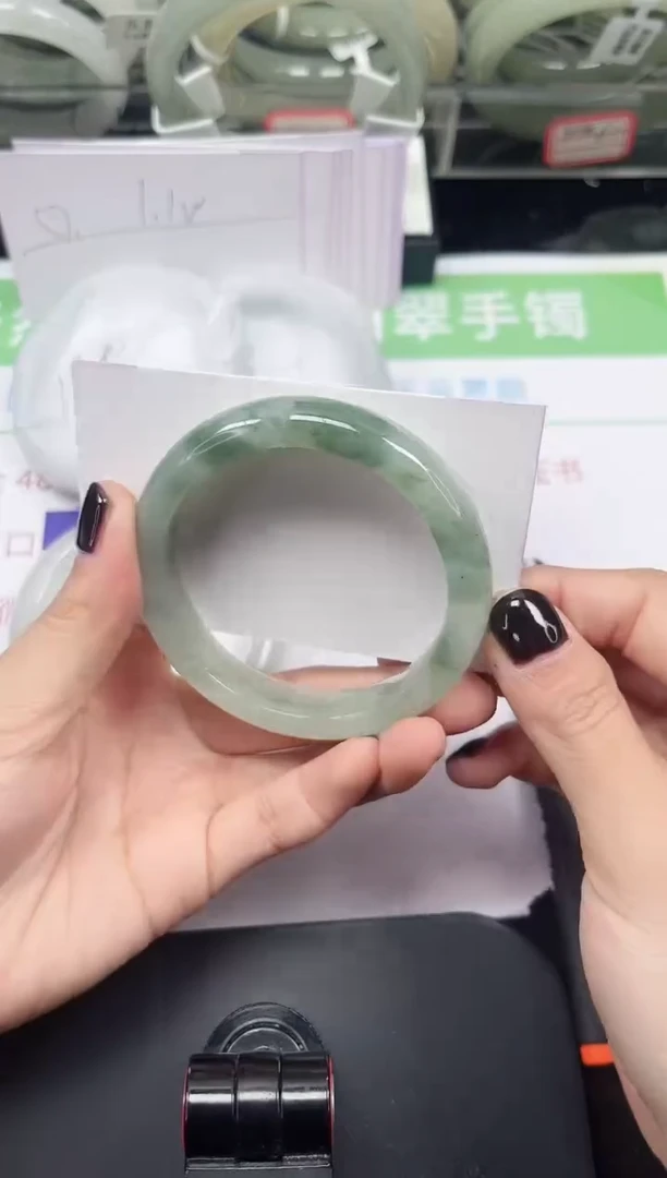 未镶嵌手镯石英质玉133-53/54