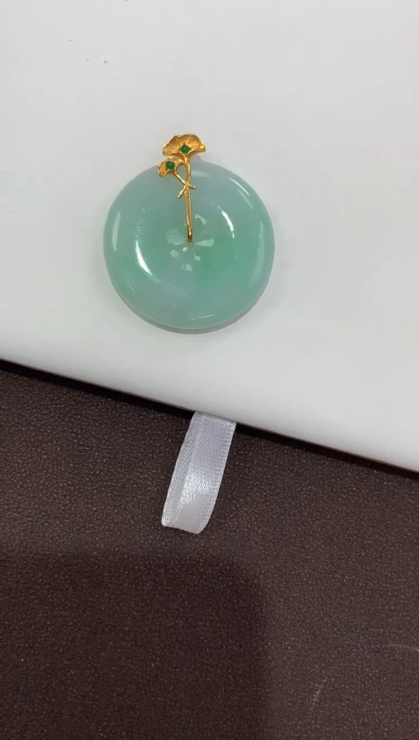 翡翠18K金镶嵌吊坠(赠链)天然缅甸a货翡翠