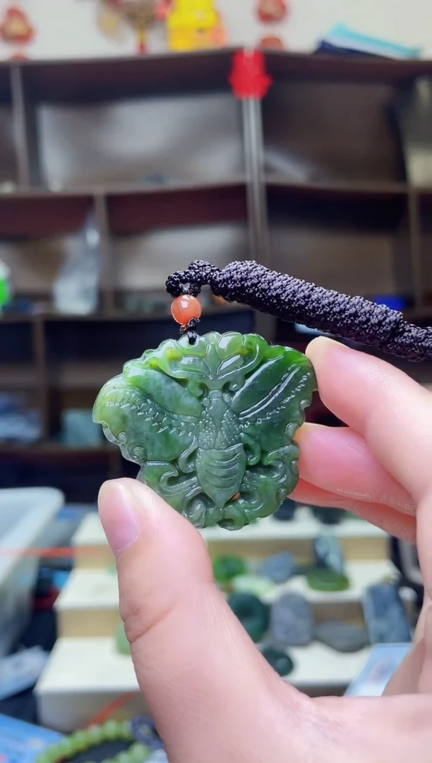和田玉未镶嵌颈饰1