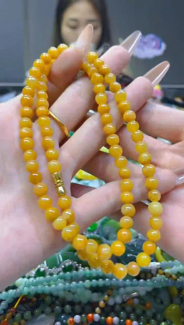 翡翠未镶嵌颈饰6MM/K/翡翠A货，一件也是批发价