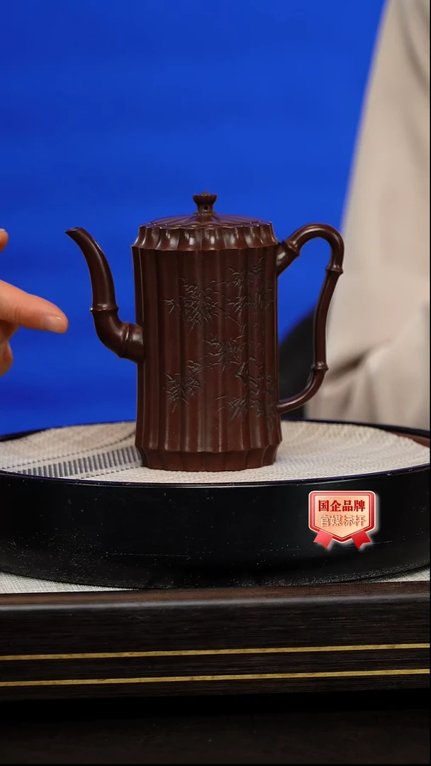 茶壶紫砂鲍静贞