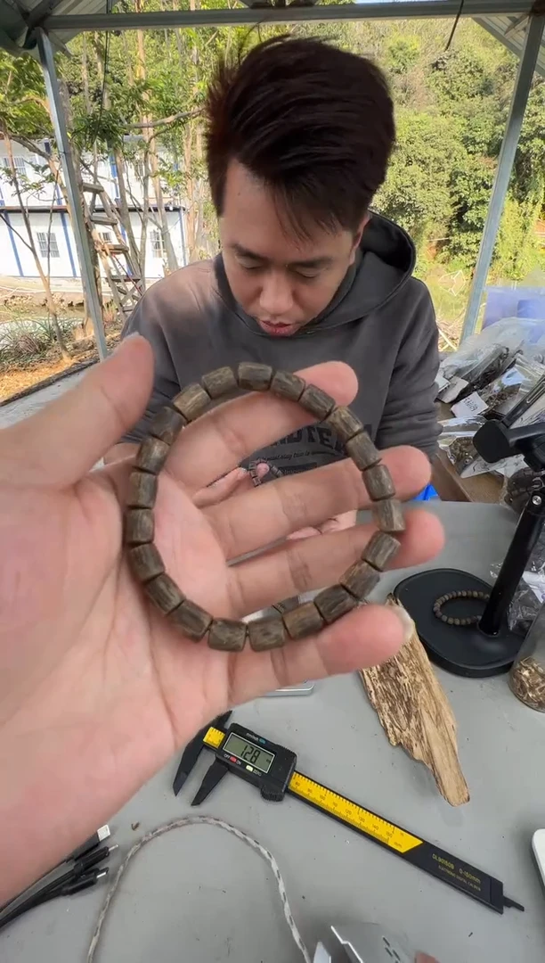 沉香沉香枕红骨沉水08桶珠单圈9+多样性发一