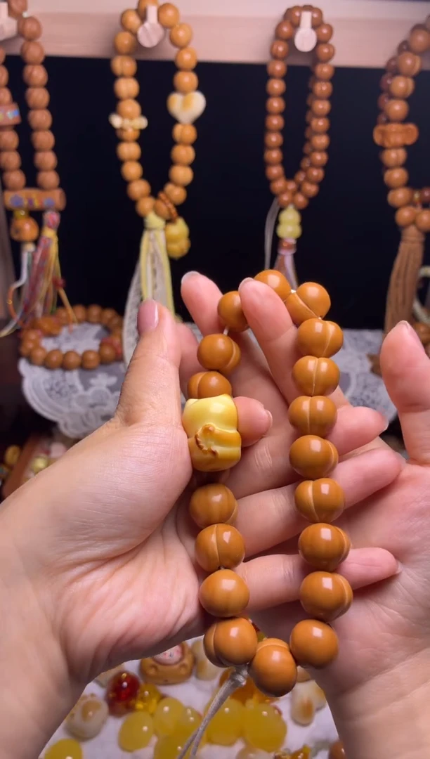 吊坠猴头核桃嘟**娃全品原皮泡芙悟道猫做手串