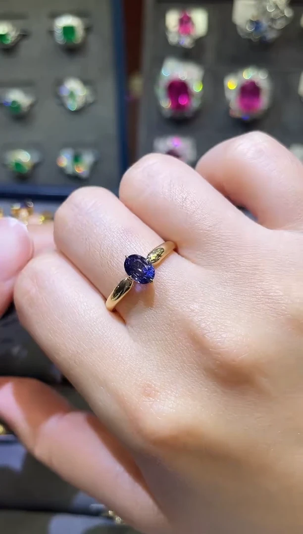 【闪购商品】蓝宝石戒指18K金镶嵌皇家蓝