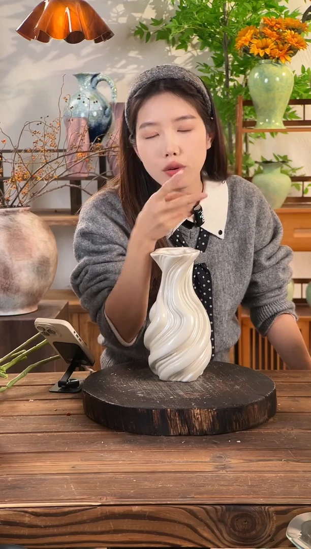 珠光白-斜纹玉壶