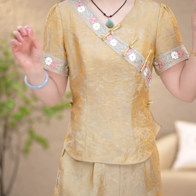 新款气质设计感收腰显瘦减龄国风刺绣两件套套装M-4XL