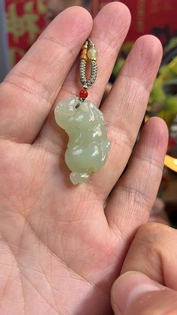 颈饰未镶嵌和田玉和田玉吊坠