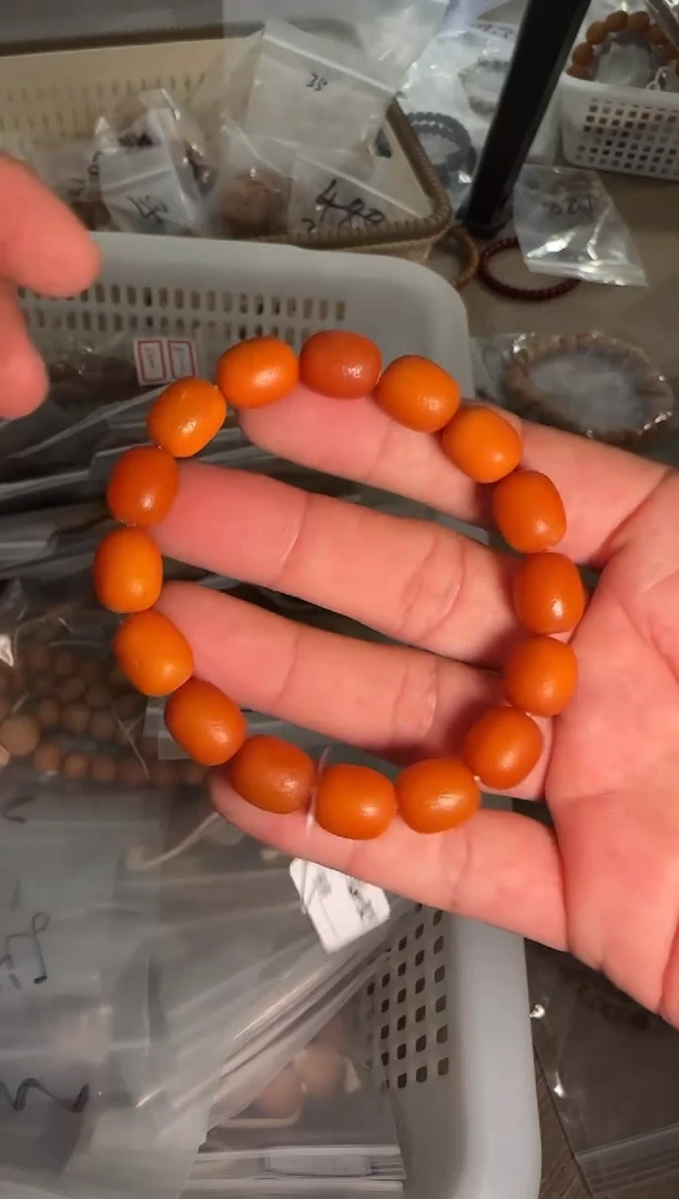 手链琥珀未镶嵌10.6尺寸烤色蜜蜡